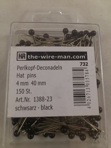 Colored pins 4 mm 150 p. black